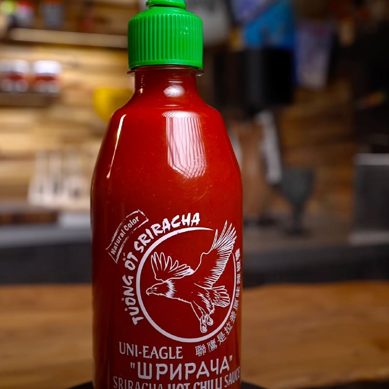 Uni-Eagle острый соус шрирача
